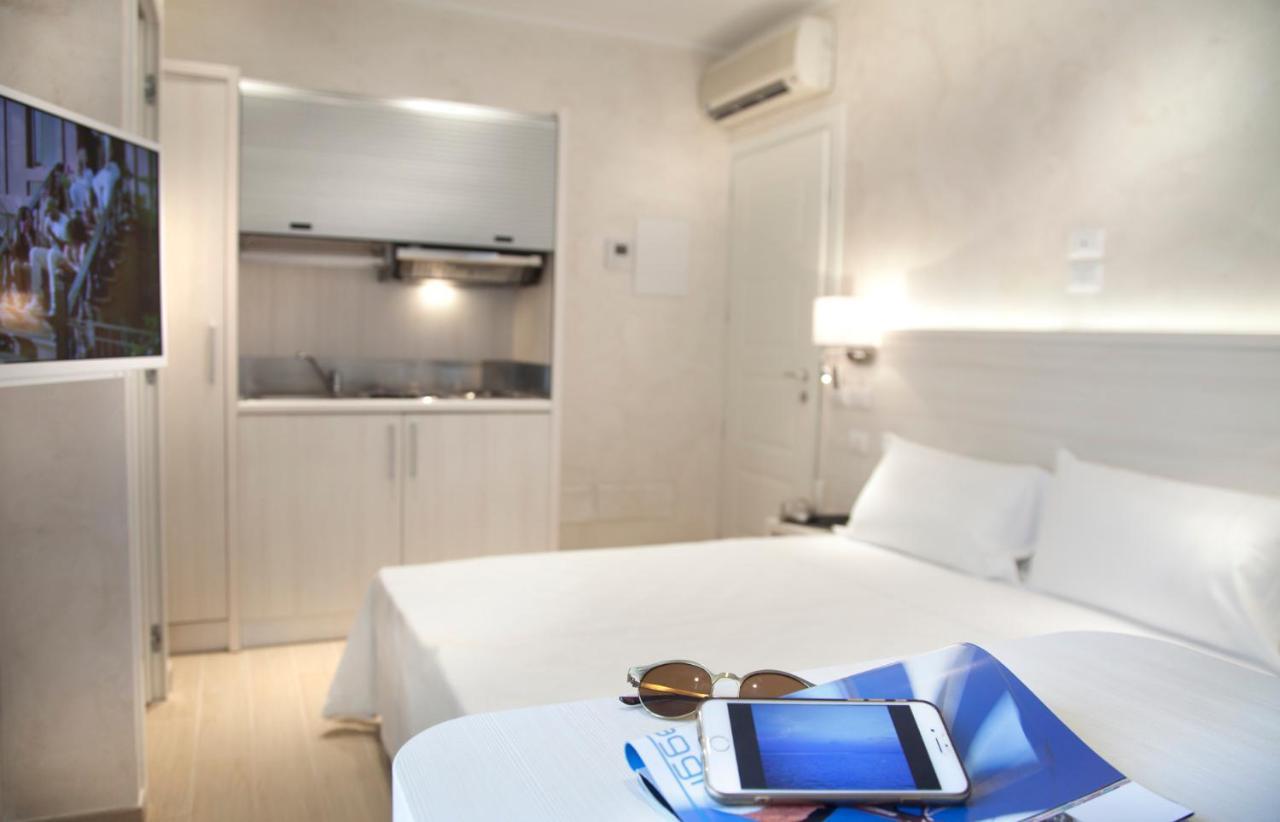 Marina Beach Aparthotel Римини Екстериор снимка